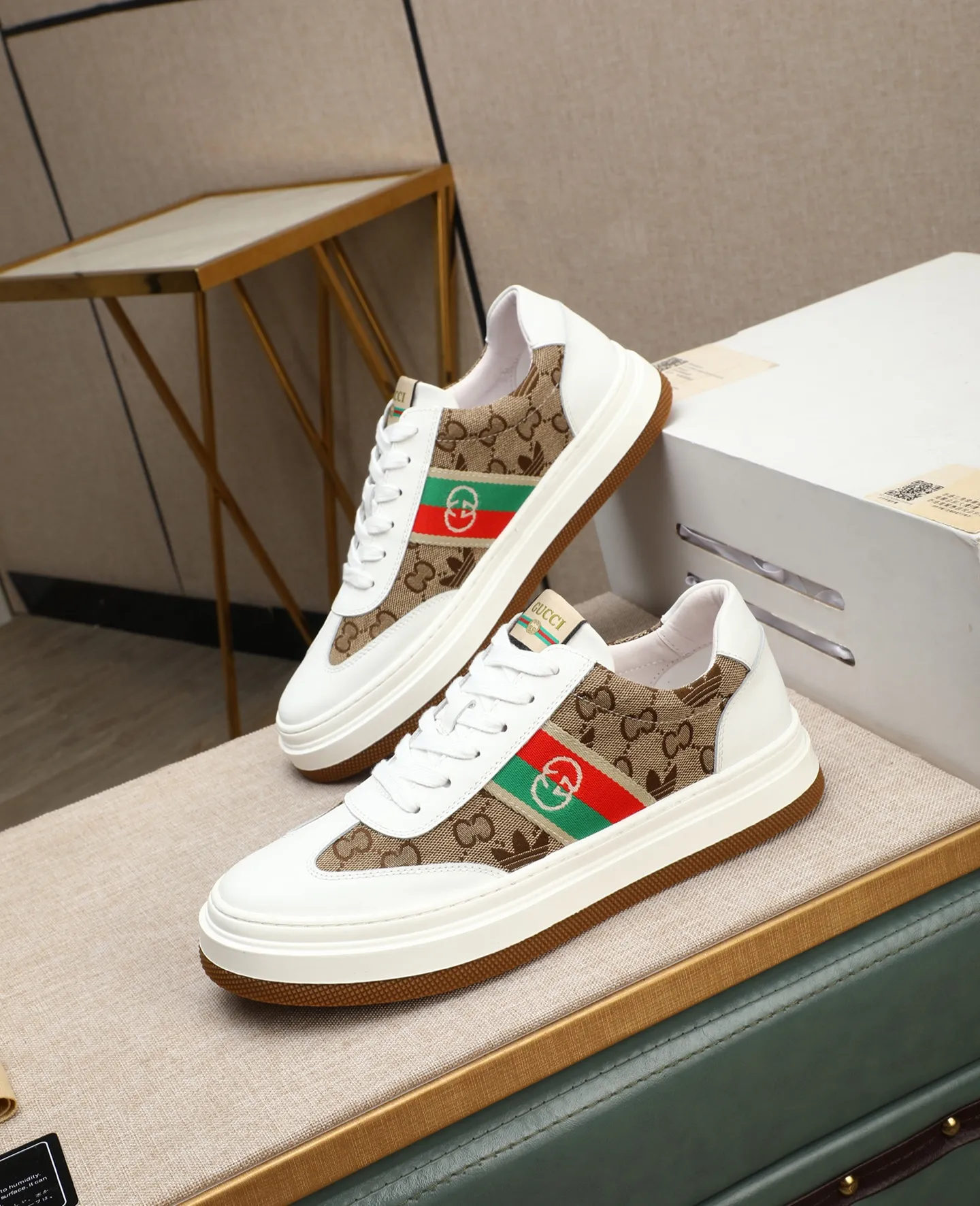 Men's shoes 💰420 GUCCI🔍🔍The latest model is available at the counter simultaneously. Original calfskin imported from Italy, genuine leather lining, (high-end, extravagant and classy) with exquisite workmanship. Sole: Original sole provided by the original factory. ⚠Exclusive double-layer movable molded sole is super comfortable⚠. Photographed in real life. 🎬The real thing is better. 🔍🔍"High quality·Follow the order" code number 38-44